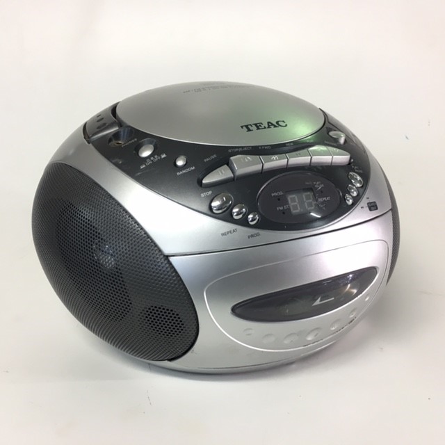 RADIO, Boombox - Small Round Silver TEAC
